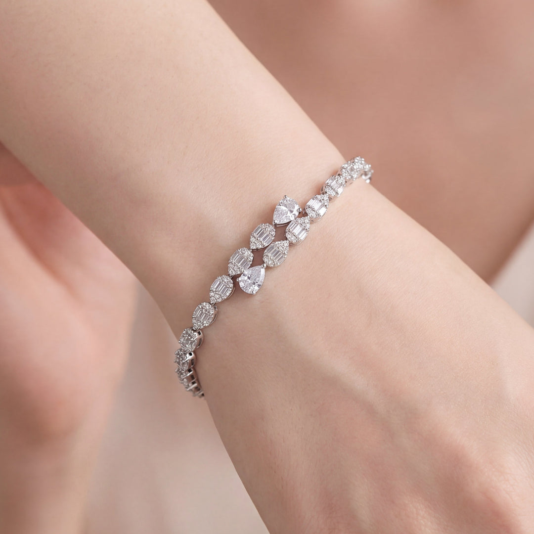 Graduated Pear shaped Tennis Bracelet