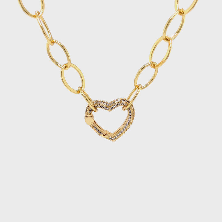 Oval Link Chain With Sparkling Heart